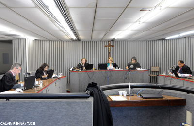 Coelce é condenada a pagar R$ 5 mil de  indenização por corte indevido de energia