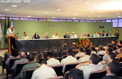 TJCE celebra 14º aniversário da 3ª Companhia de Policiamento de Guarda e homenageia autoridades