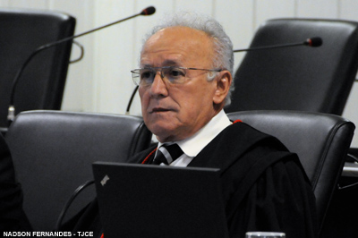 Desembargador Manoel Cefas é homenageado durante sessão das Câmaras Cíveis Reunidas