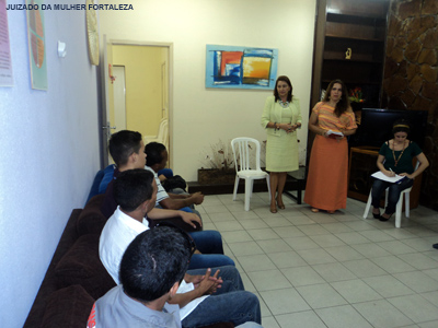 Juizado da Mulher promove encontro com infratores da Lei Maria da Penha em liberdade condicional