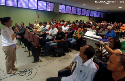 Juíza convoca agentes de proteção  selecionados para entrega de credenciais