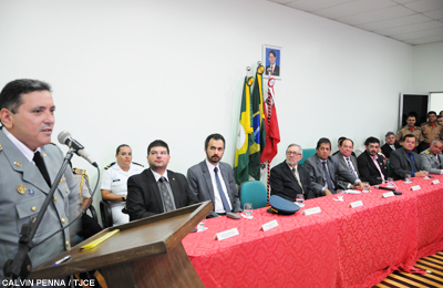 Desembargador Lincoln Araújo e Silva representa TJCE em solenidade no Corpo de Bombeiros do Ceará