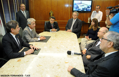 Judiciário e Legislativo firmam convênio para exibir programa da Justiça do Ceará na TV Assembleia