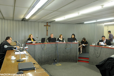 Unimed Fortaleza é condenada a pagar R$ 33,8 mil por negar cirurgia