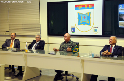 Presidente do TJCE destaca responsabilidade social dos militares em evento na 10ª Região Militar