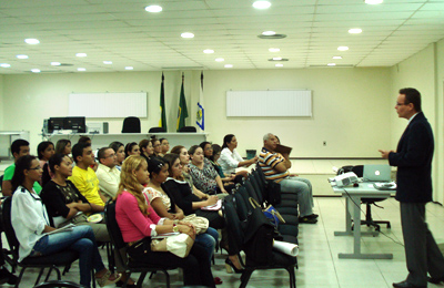 Curso sobre qualidade no atendimento é promovido na Comarca de Maracanaú