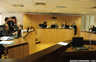 Coelce deve indenizar pescador por suspensão indevida no fornecimento de energia elétrica