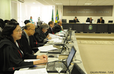 Órgão Especial do TJCE aprova voto de congratulação aos servidores da Justiça estadual