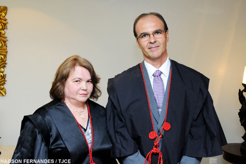 Tribunal de Justiça empossa juízes Mário Parente e Edna Martins no cargo de desembargador