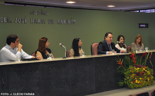 Servidoras do Tribunal de Justiça participam de revisão do Plano Estratégico do TCE