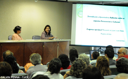 Servidores do TJCE assistem à palestra sobre aspectos psicossociais e culturais da aposentadoria