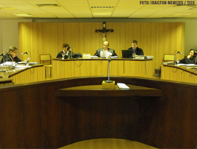Município de São Luís do Curu deve reintegrar servidores