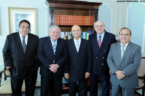 Desembargadores do TJCE comemoram 40 anos de formatura da turma de Direito de 1973 da UFC
