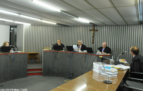 Justiça mantém prisão de réus condenados por tráfico de drogas em Quixadá