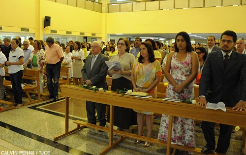 Missa pelos 70 anos do des. Auricélio Pontes reúne magistrados, servidores, familiares e amigos