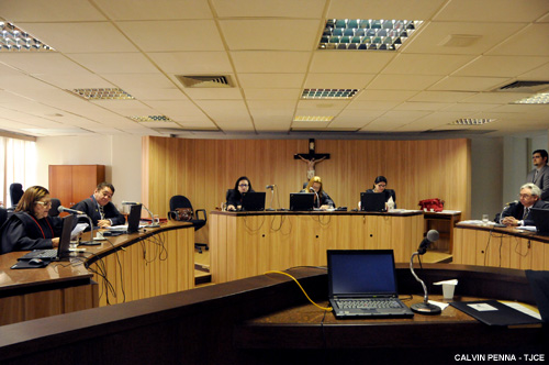 Justiça assegura a candidato direito de continuar  em concurso para agente penitenciário