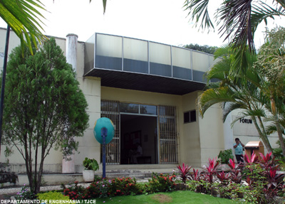 Banco do Brasil deve indenizar em R$ 4 mil  cliente que foi obrigado a pagar taxa de seguro