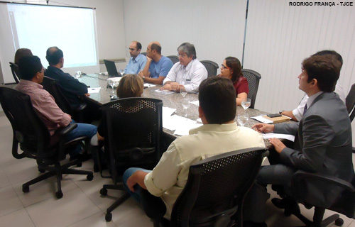 Central Integrada de Apoio à Área Criminal discute medidas de segurança para oficiais de Justiça