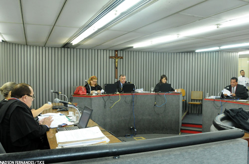 8ª Câmara Cível aprova voto de congratulação ao CNJ por projeto de atenção prioritária ao 1º Grau