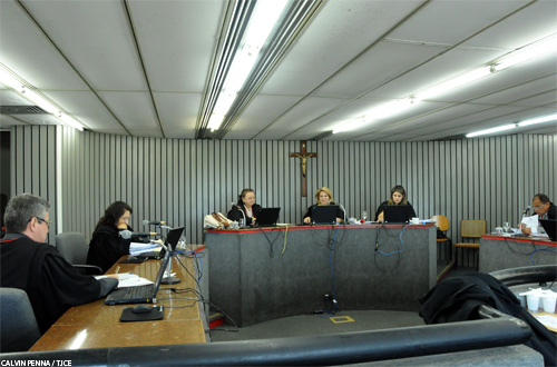 Consumidora que teve negado pagamento  de seguro deve receber indenização de R$ 30 mil