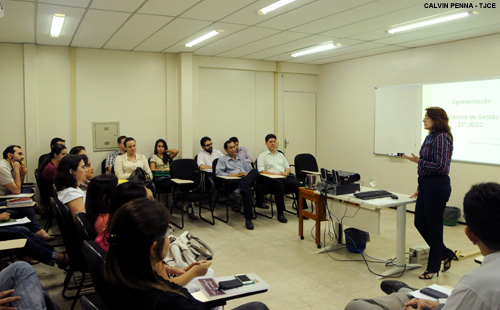 Juíza destaca gestão humanizada e valorização  de servidores para obter bons resultados