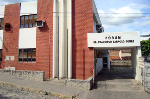 Juiz proíbe ingresso de presos sem autorização judicial na cadeia de Senador Pompeu