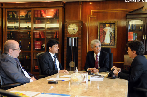 Presidente do Tribunal de Justiça do Ceará  recebe procuradores do Banco Central