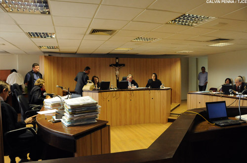 Condenado a mais de 20 anos de prisão por latrocínio não poderá apelar em liberdade