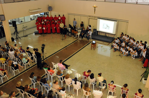 Apresentações culturais marcam homenagem às mães no TJCE