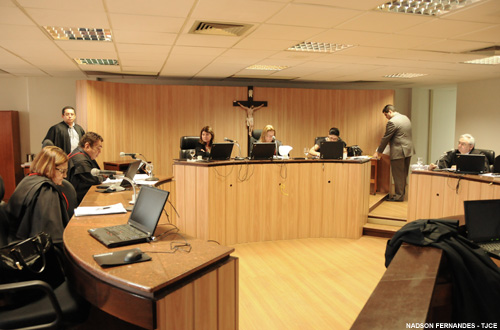 Empresa de ônibus é condenada a pagar  R$ 75 mil e pensão à esposa de vítima de acidente