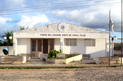 Juiz condena ex-secretária de Educação de Quiterianópolis por improbidade administrativa