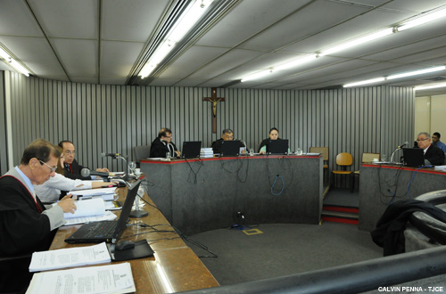 Passageiro vítima de abordagem indevida   deve ser indenizado em R$ 10 mil