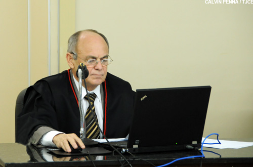 Justiça condena empresa de coleta de células-tronco a pagar R$ 30 mil de indenização a casal