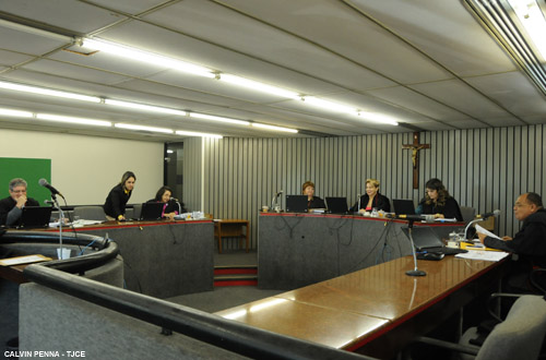 Casa Pio deve indenizar aposentada por inscrição indevida no SPC e Serasa